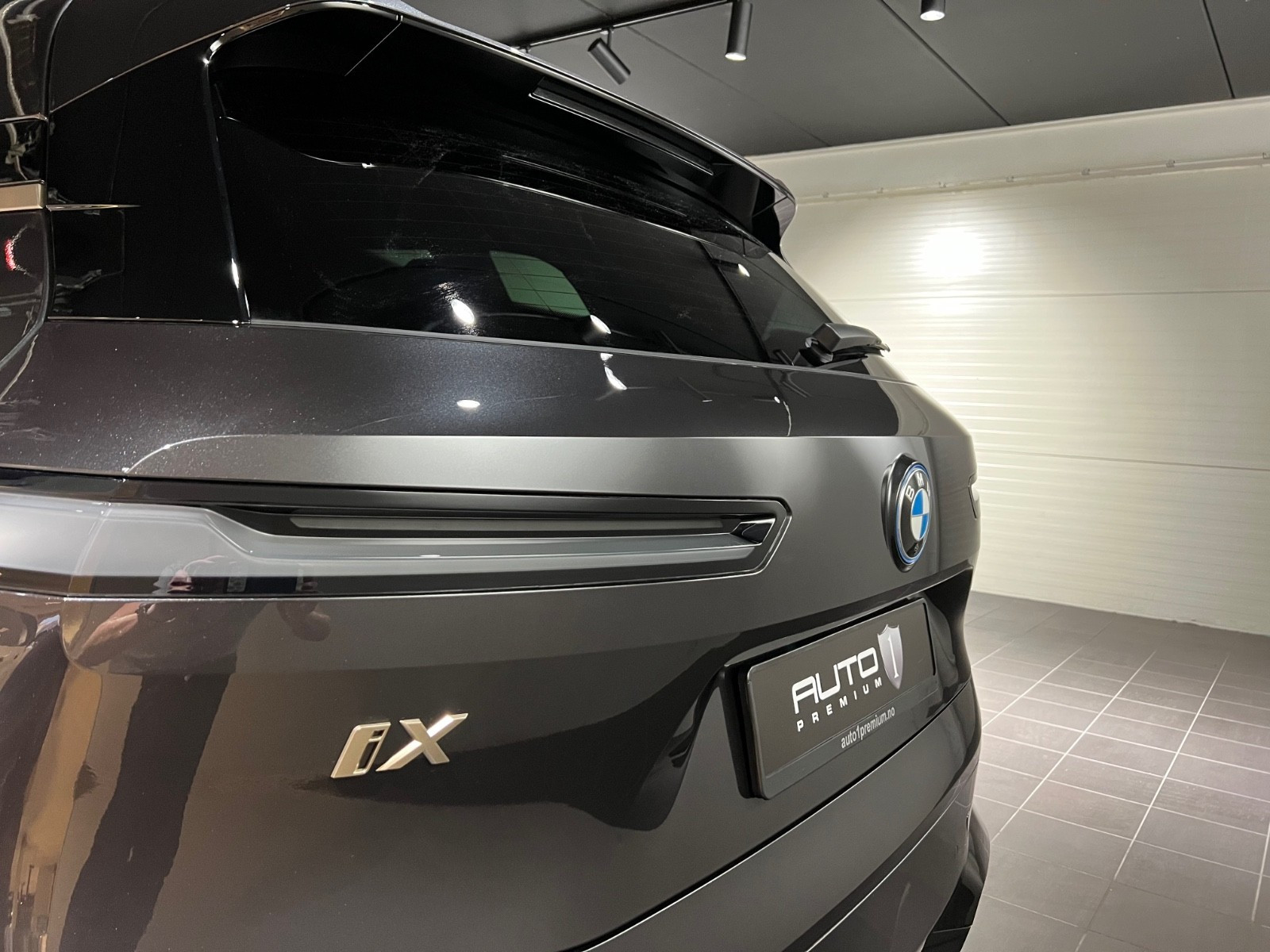 BMW iX xDrive 50