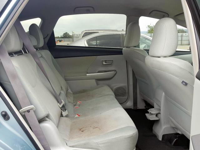 Toyota Prius V 2014