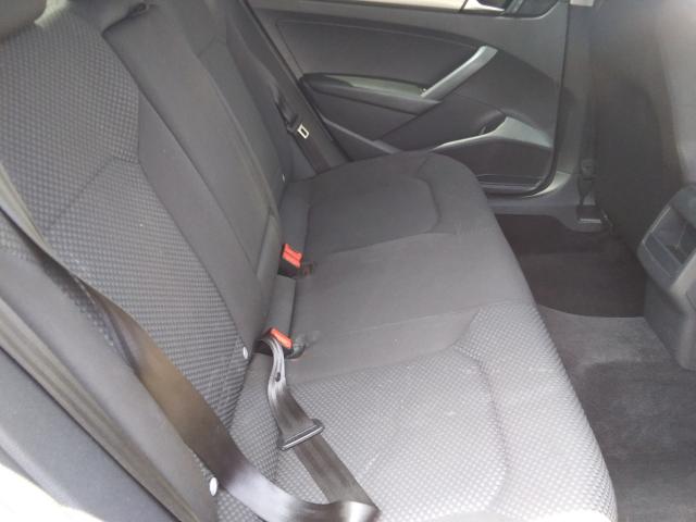 Volkswagen Passat S 2013