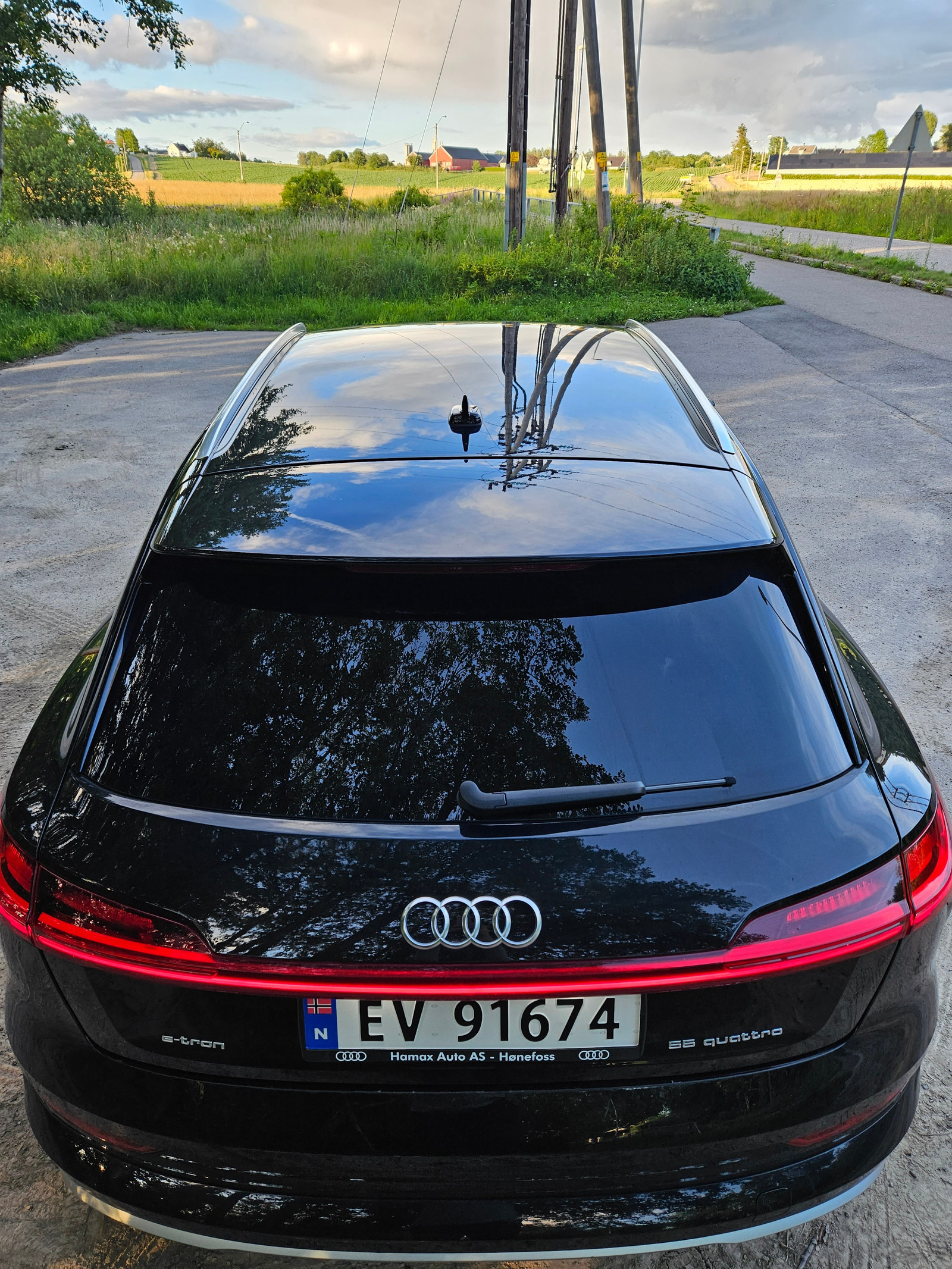 Audi e-tron