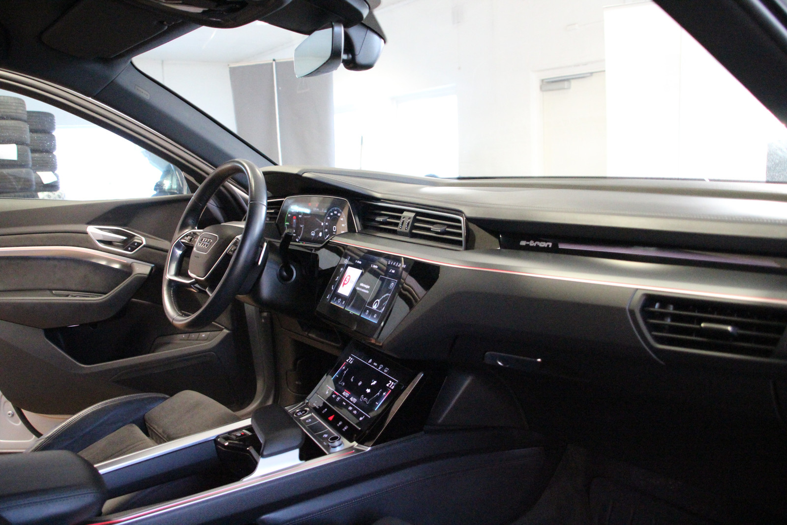 Audi e-tron