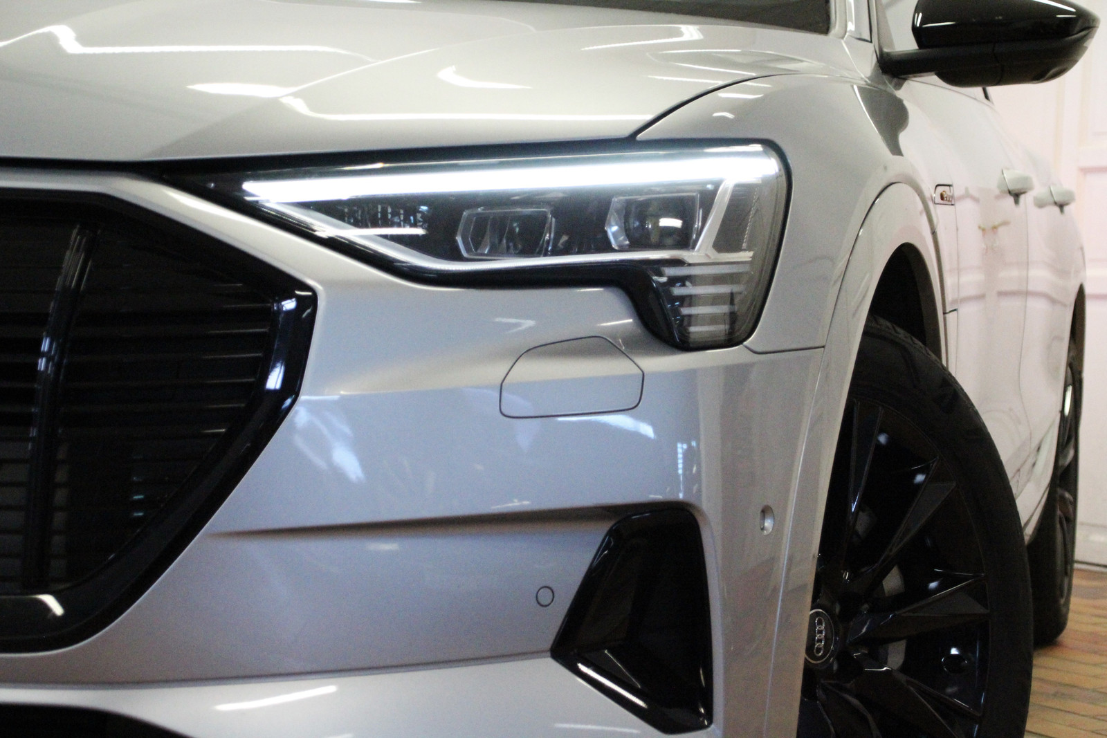 Audi e-tron