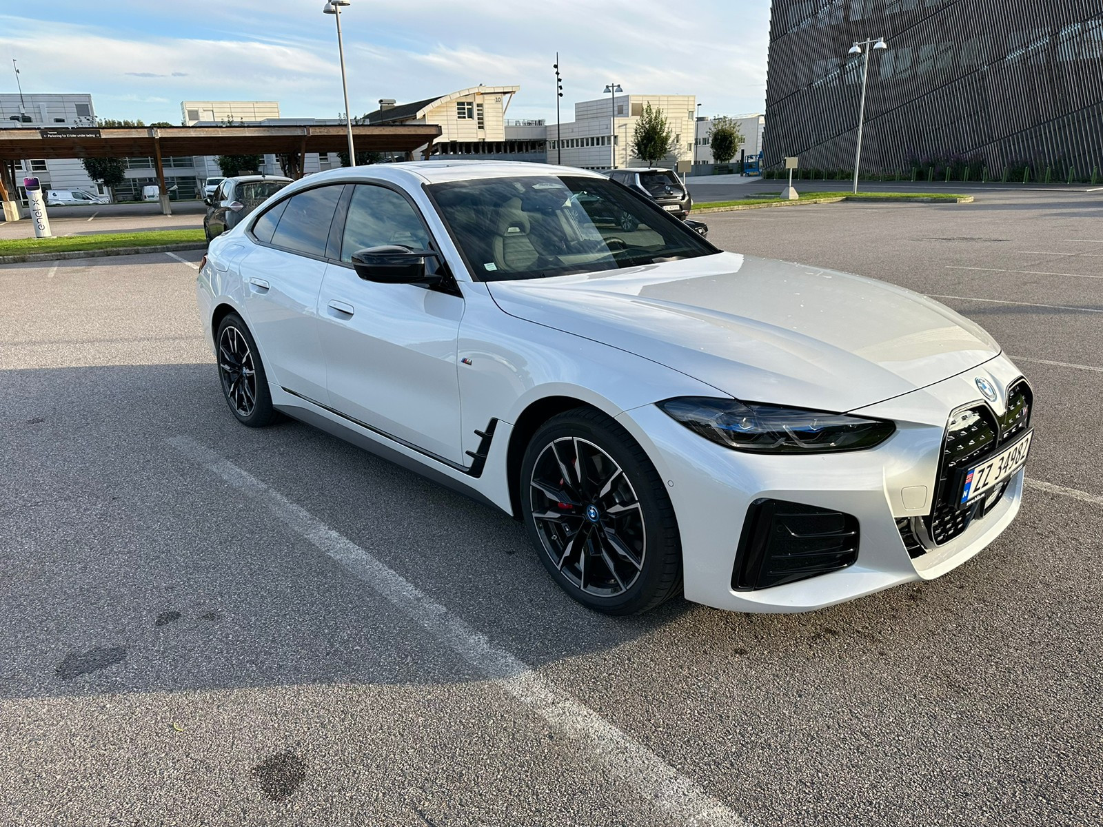 BMW i4 M50