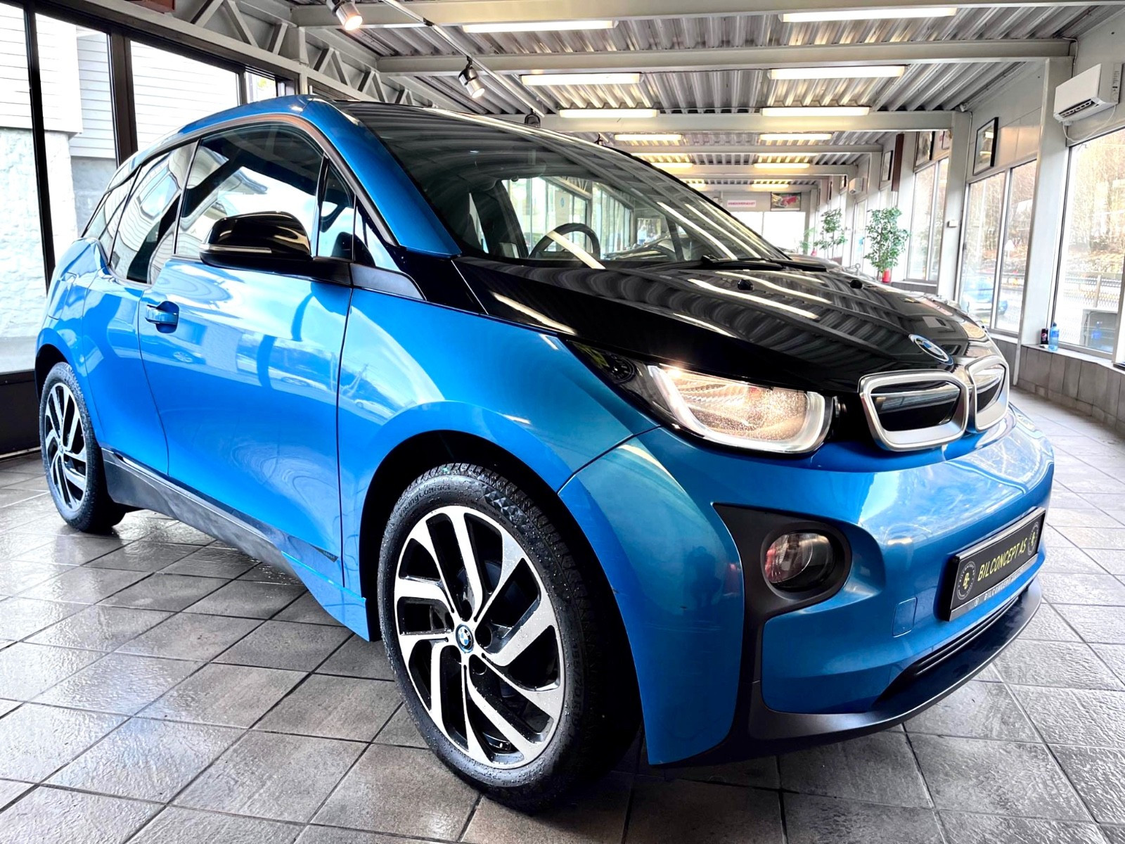 BMW i3