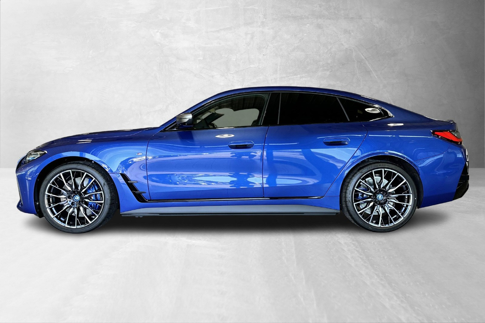 BMW i4 M50
