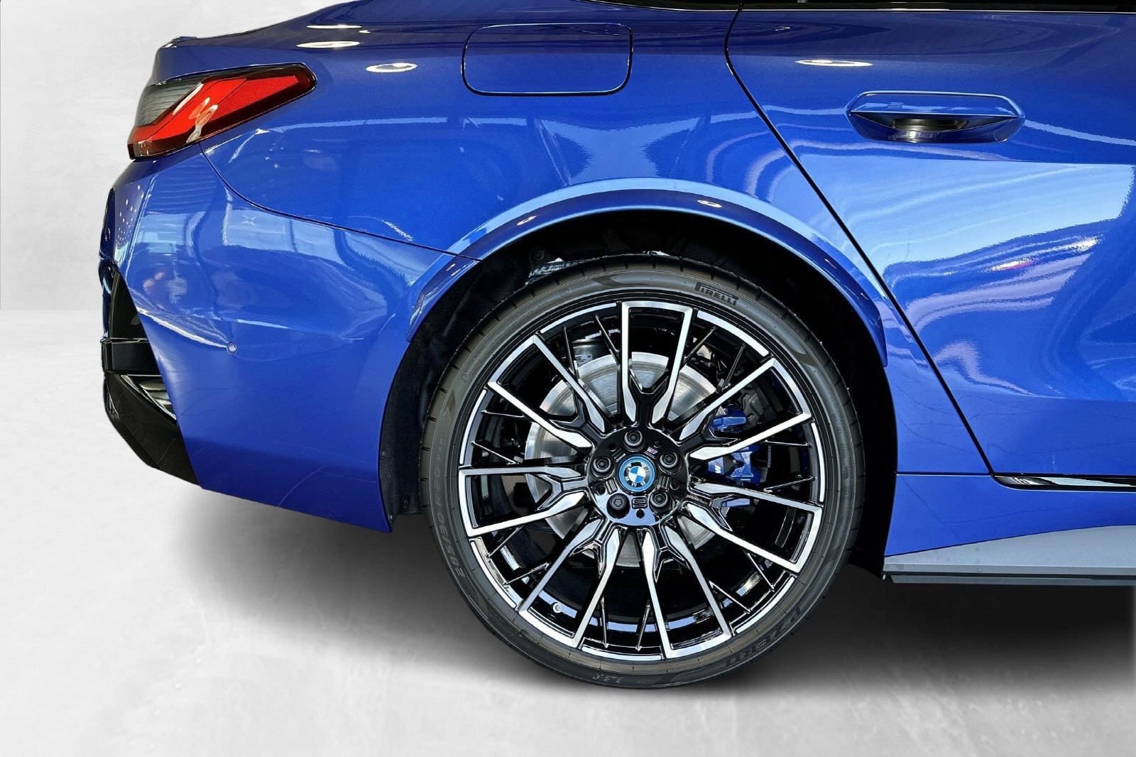 BMW i4 M50