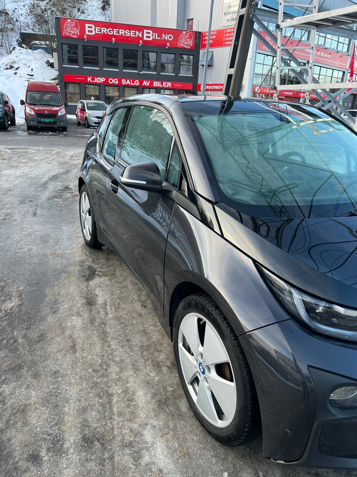 BMW i3
