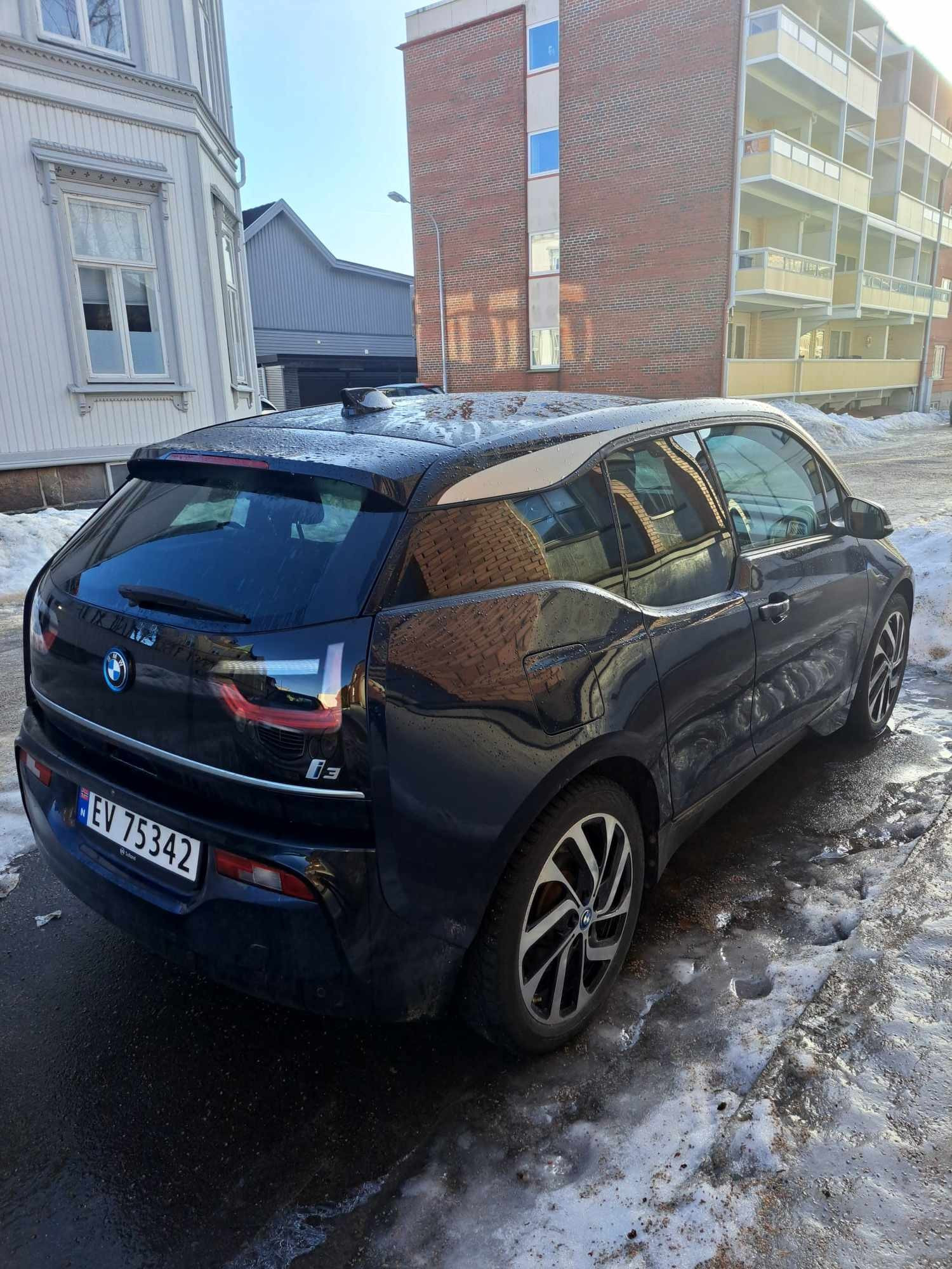 BMW i3