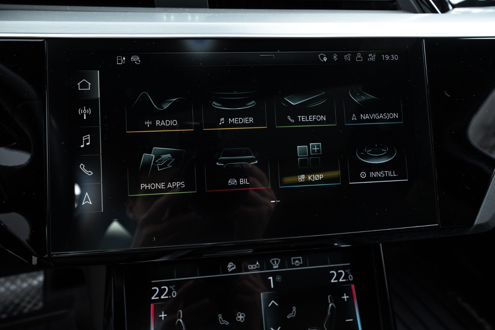 Audi e-tron