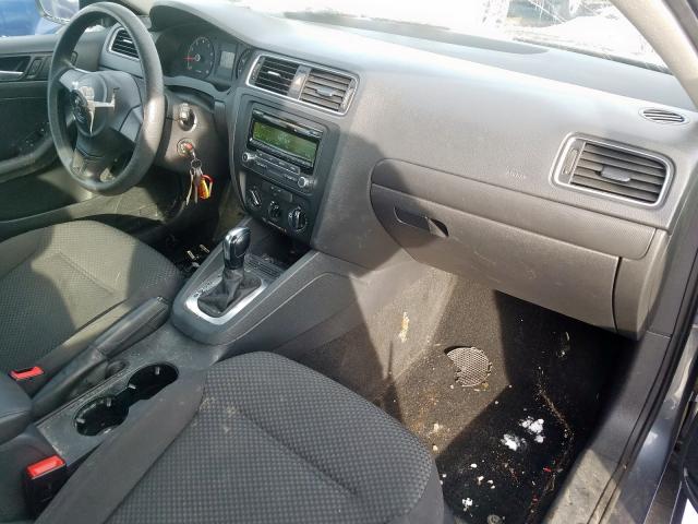 Volkswagen Jetta Base 2014