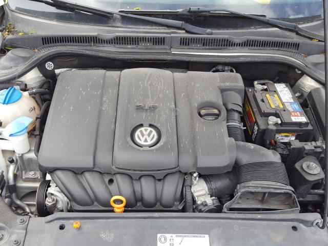 Volkswagen Jetta SE 2011