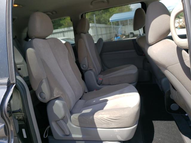 KIA Sedona LX 2014