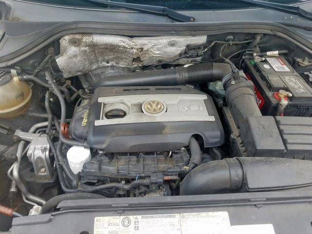 Volkswagen Tiguan S 2012