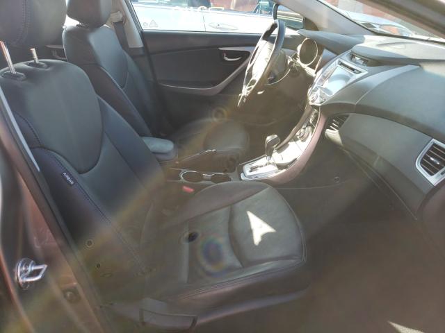 Hyundai Elantra GL 2012