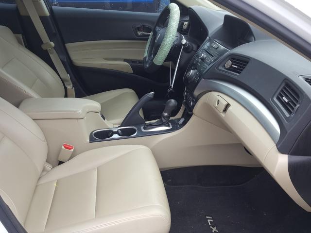 Acura ILX Base W 2016