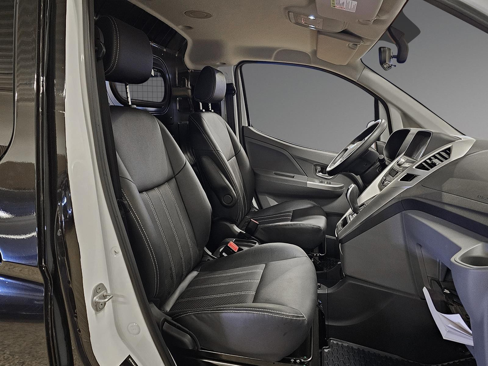 BYD T3