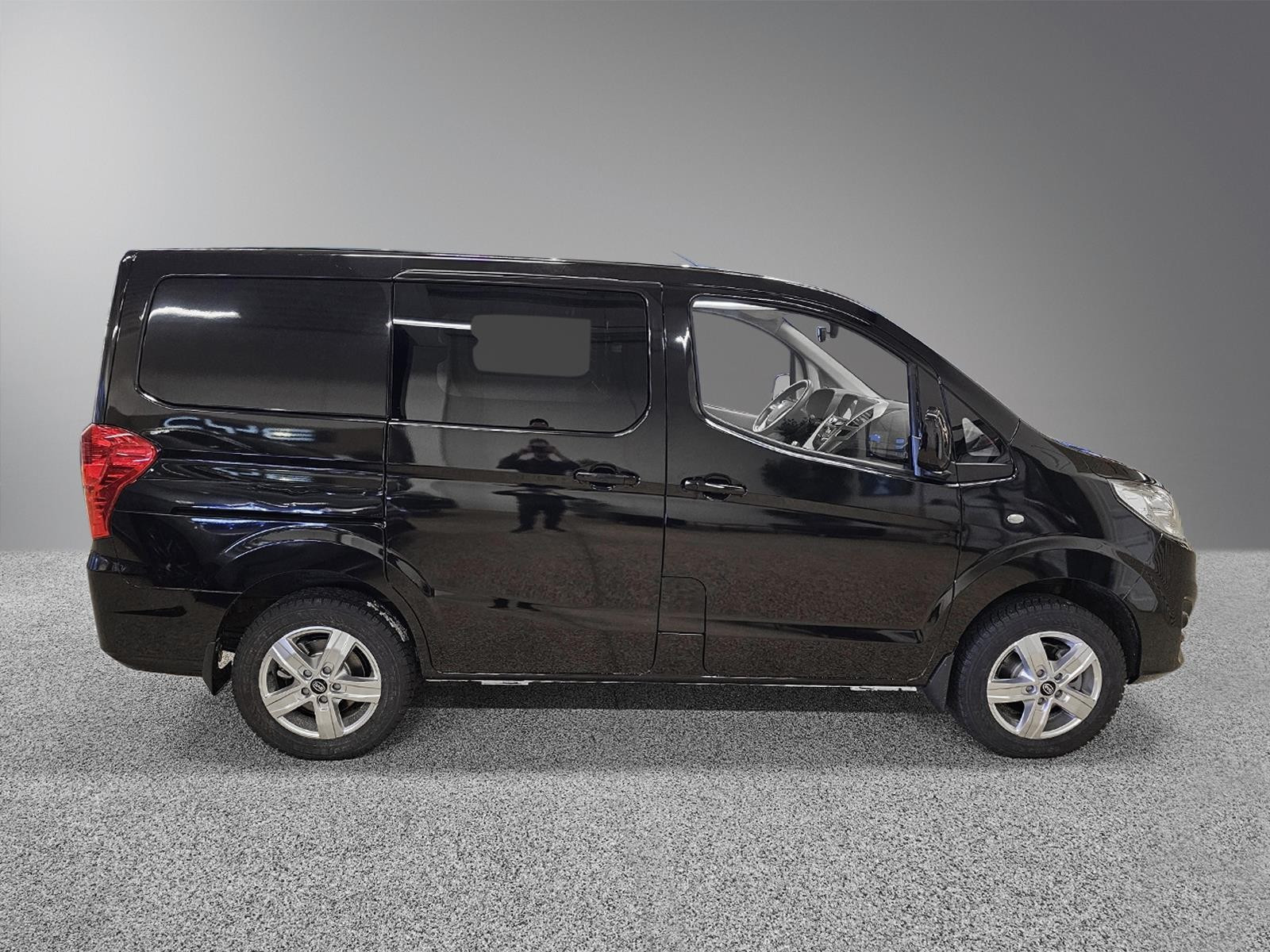 BYD T3