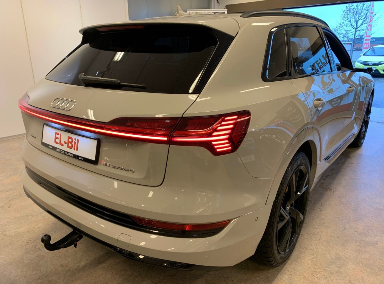 Audi e-tron