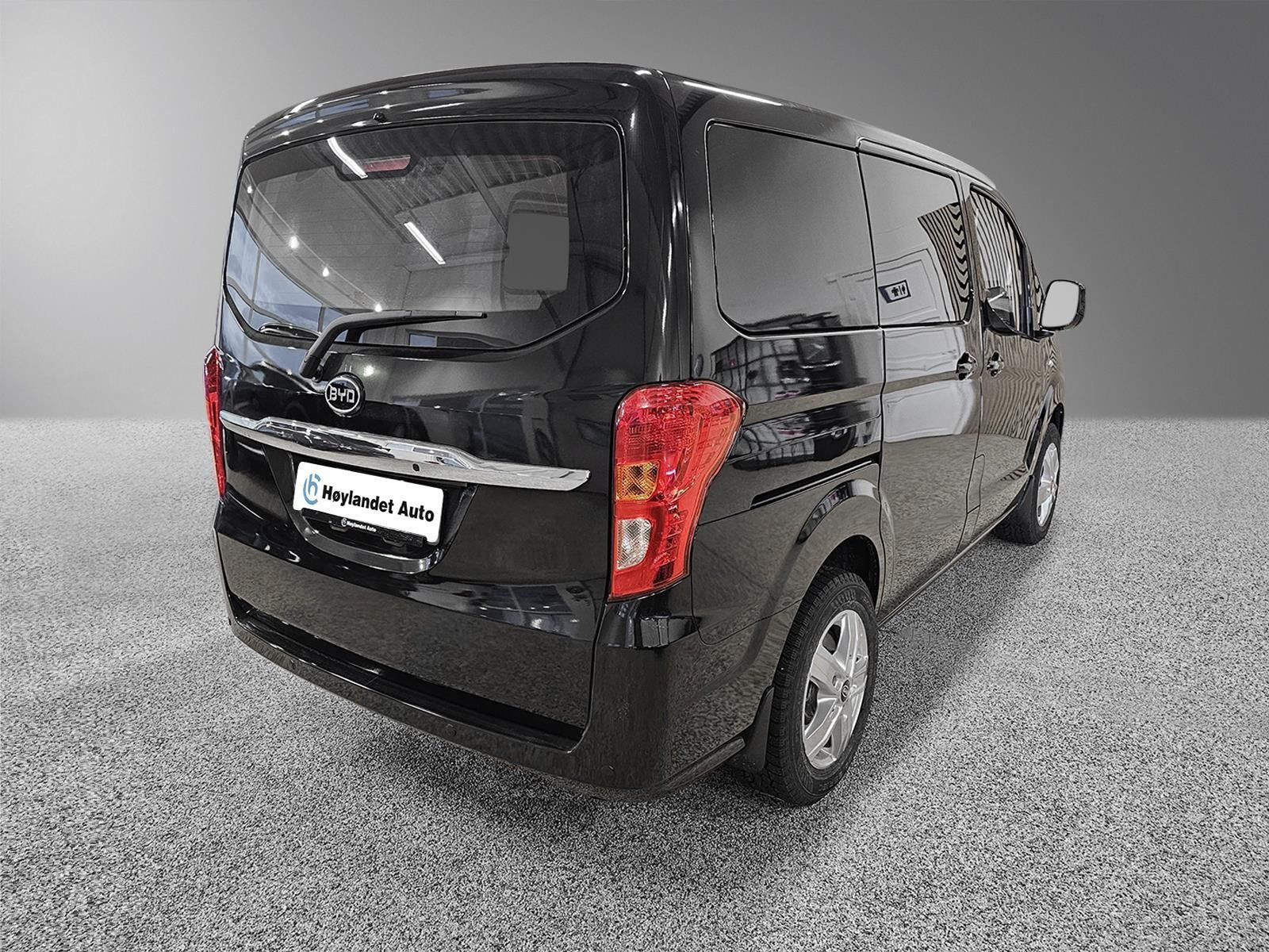 BYD T3