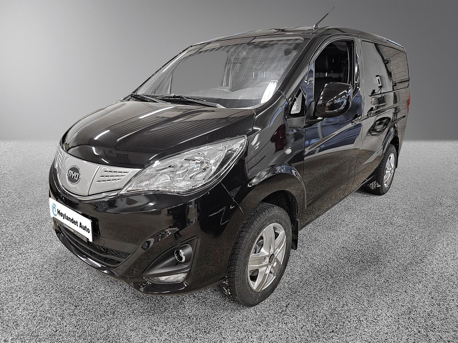 BYD T3