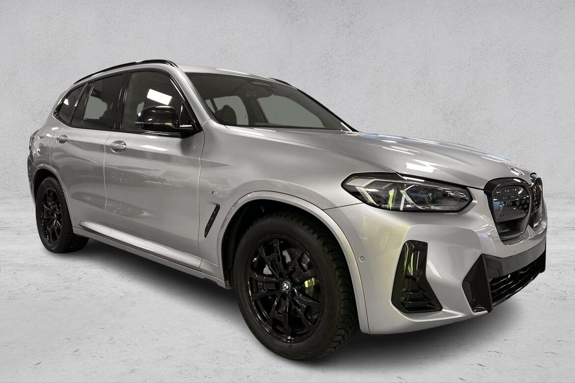 BMW iX3