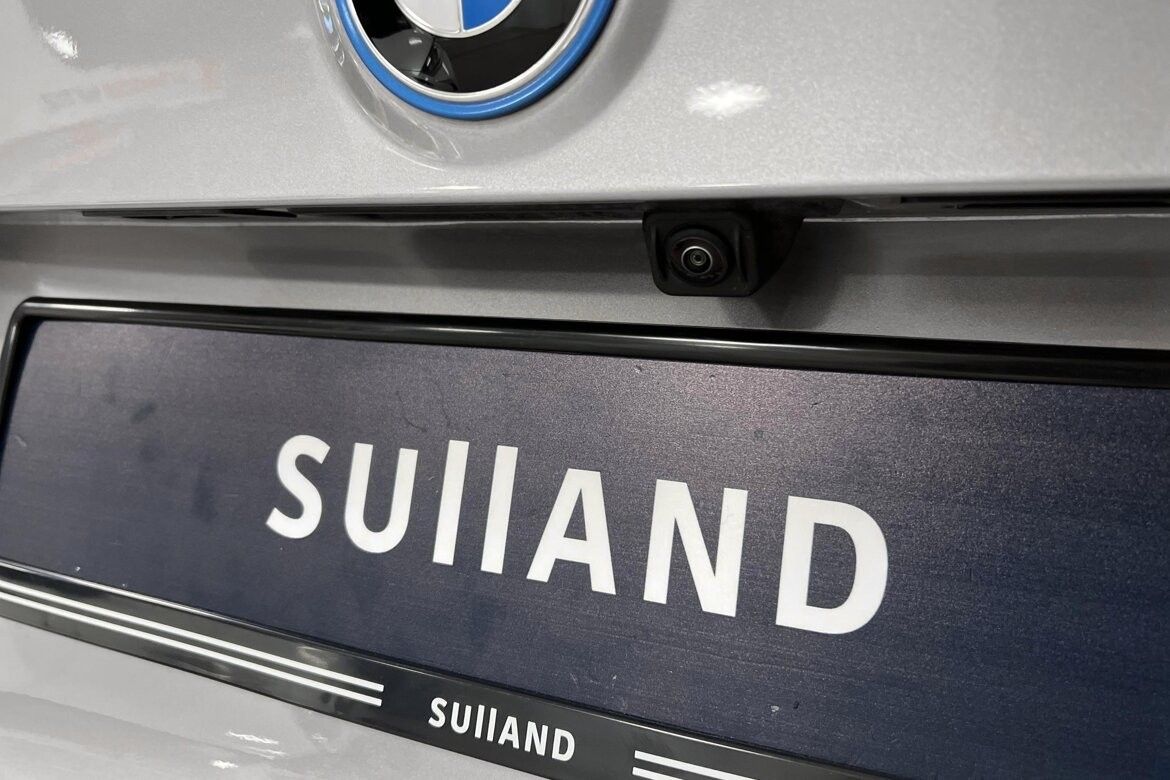 BMW iX3