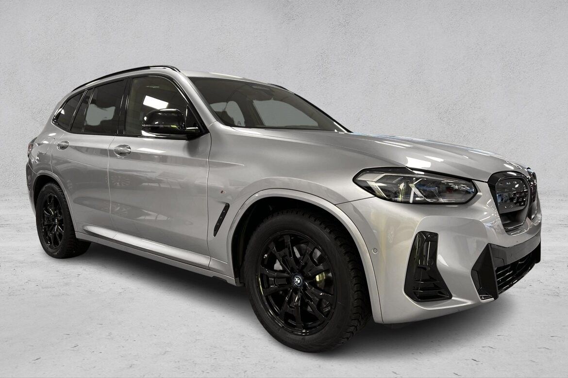 BMW iX3