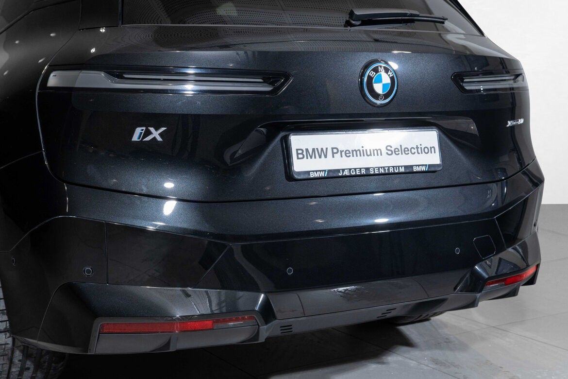 BMW iX xDrive 50