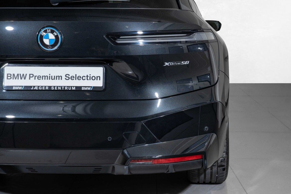 BMW iX xDrive 50