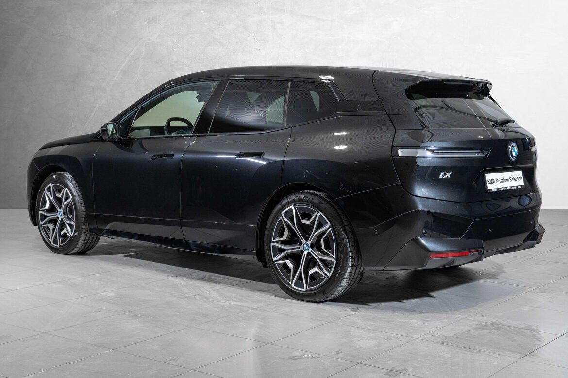 BMW iX xDrive 50