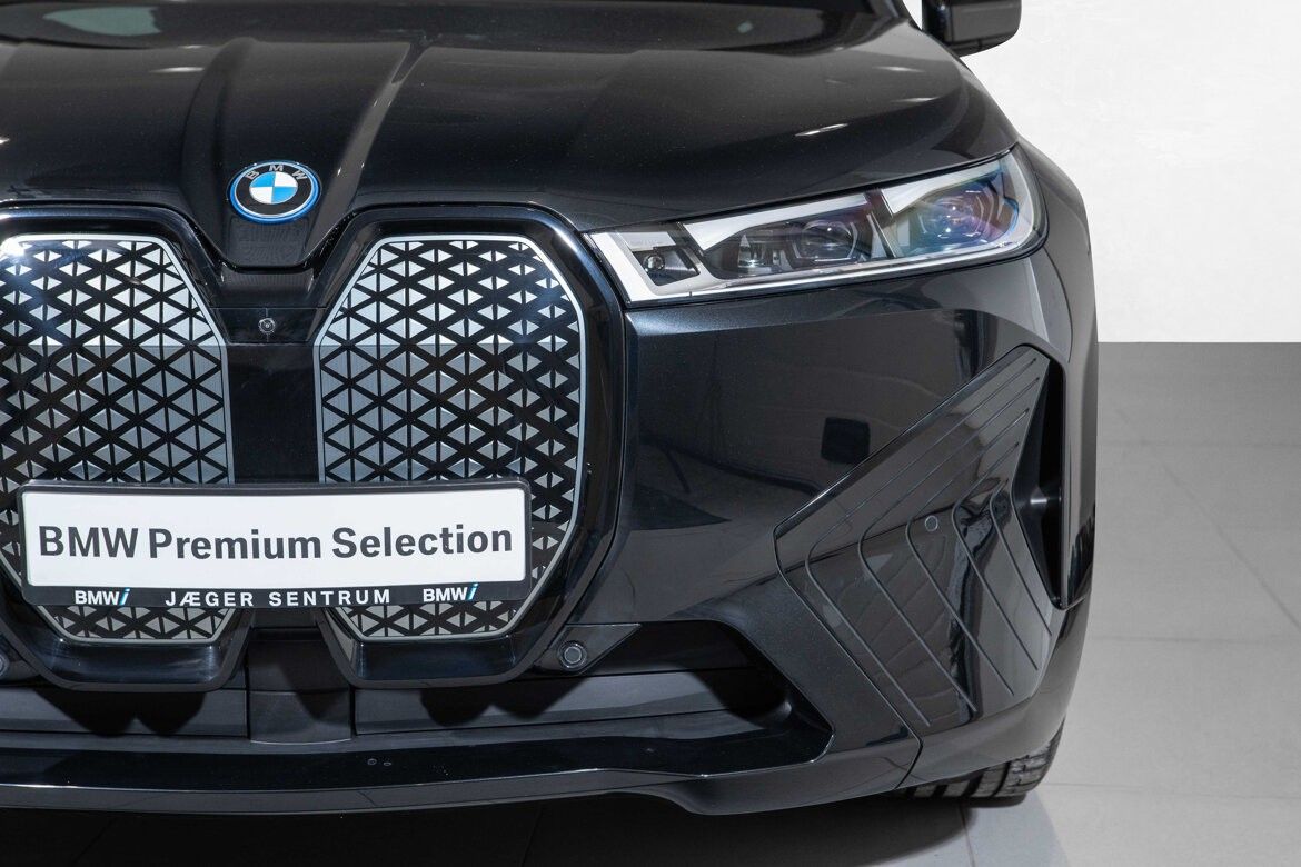 BMW iX xDrive 50