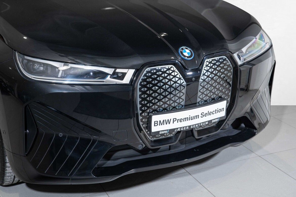 BMW iX xDrive 50