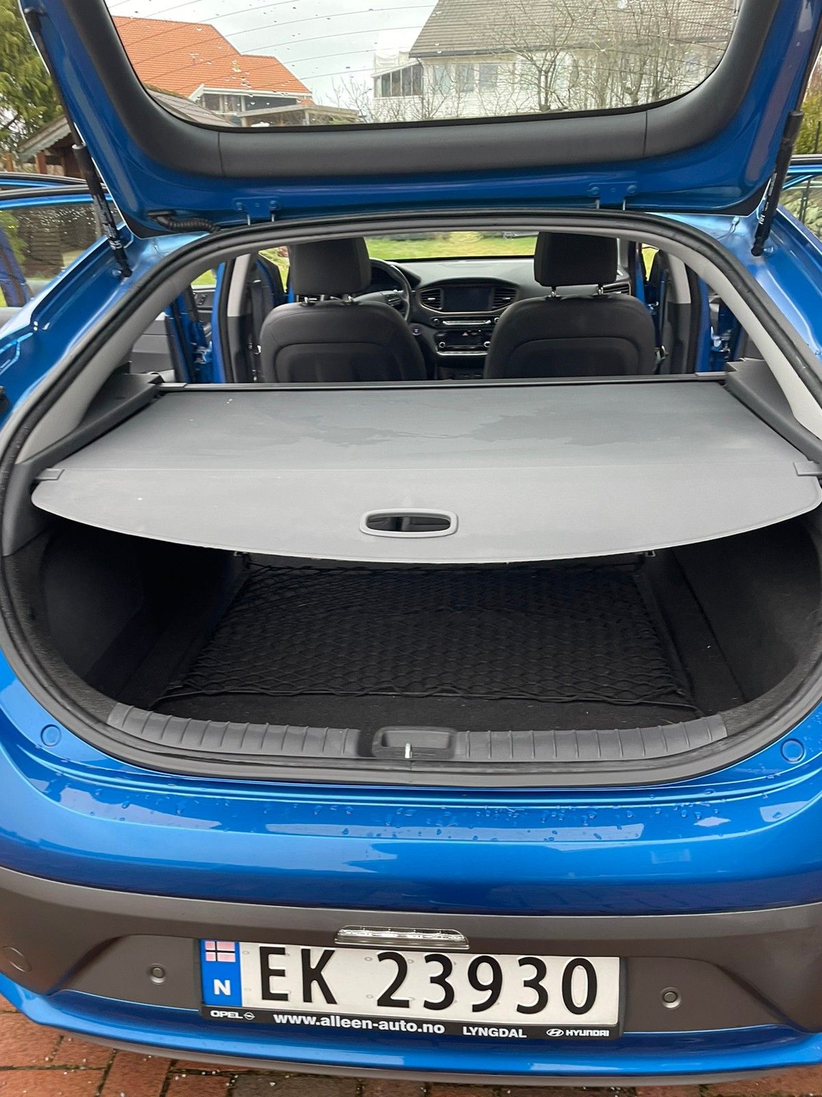 Hyundai IONIQ