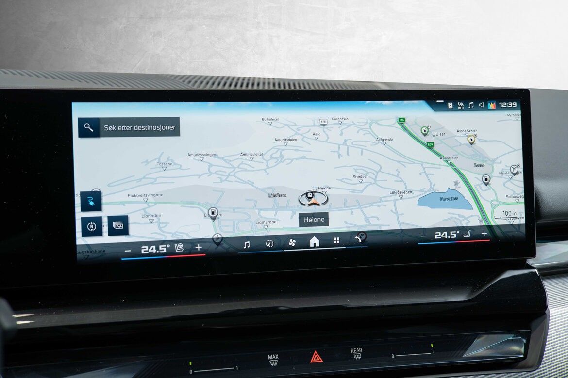 BMW i5 M60