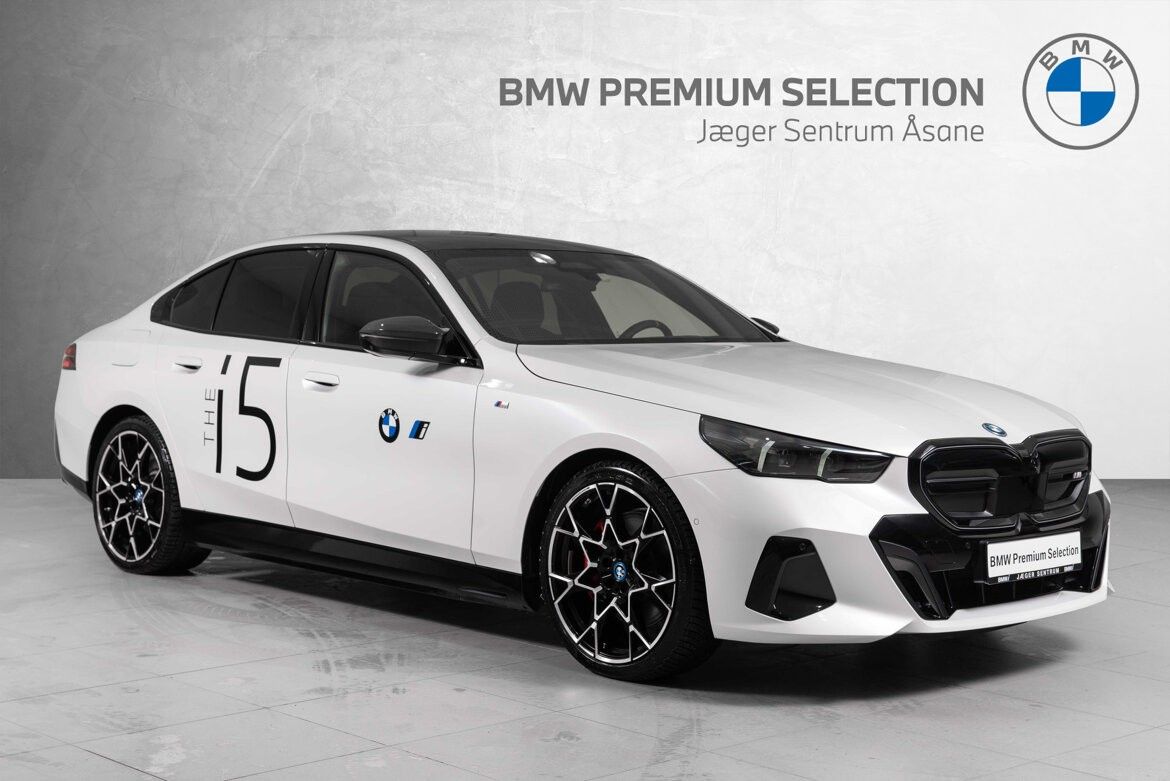BMW i5 M60