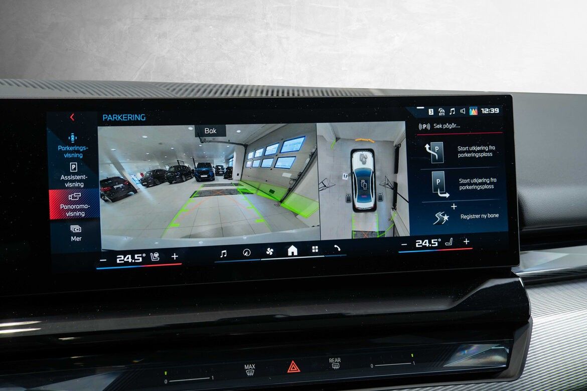 BMW i5 M60