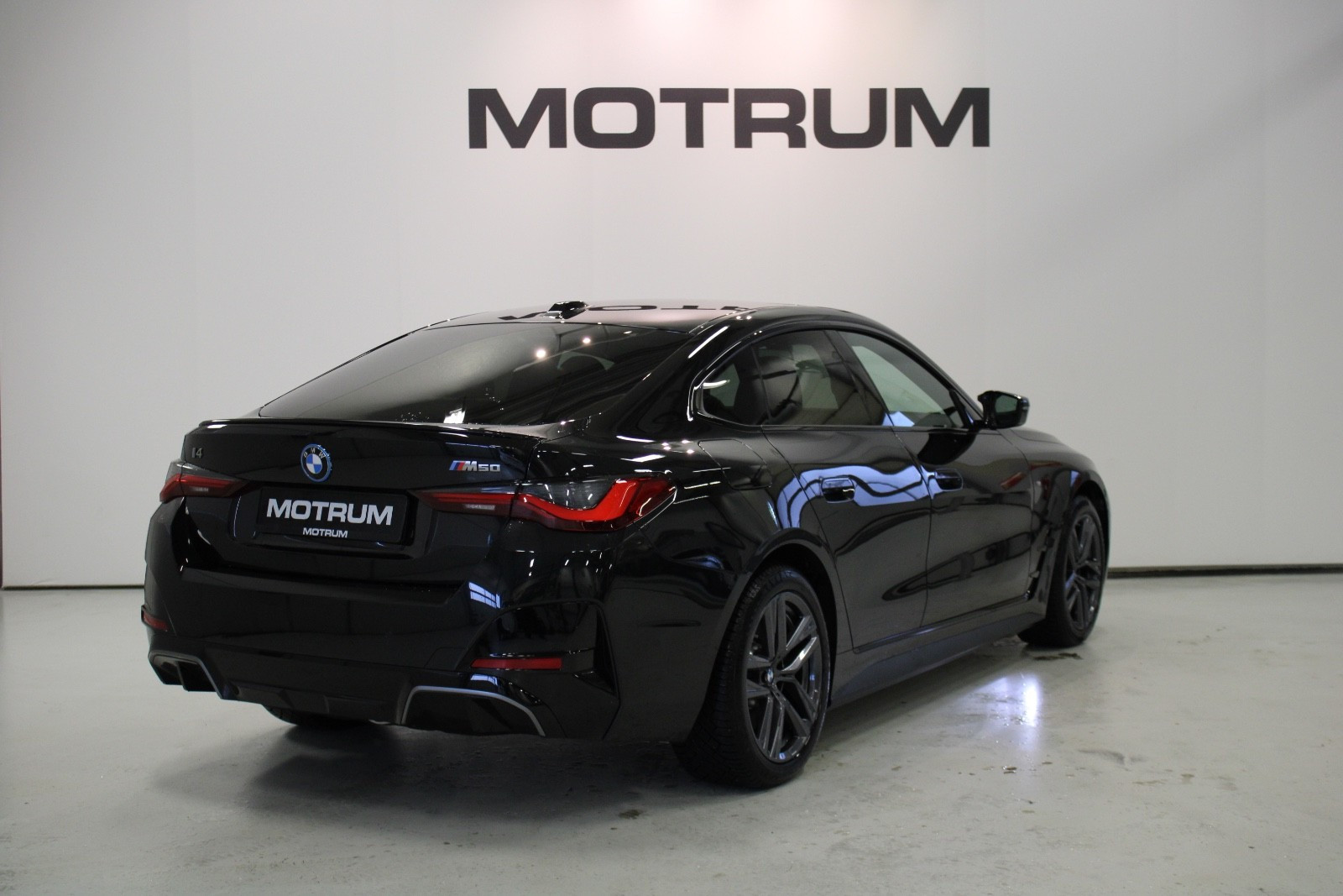 BMW i4 M50