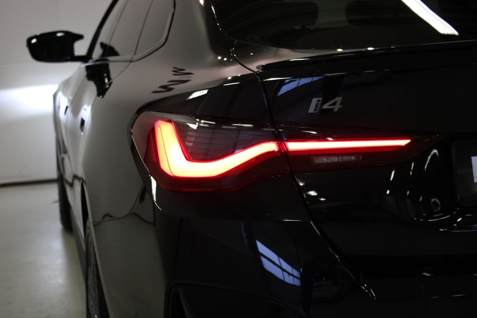 BMW i4 M50