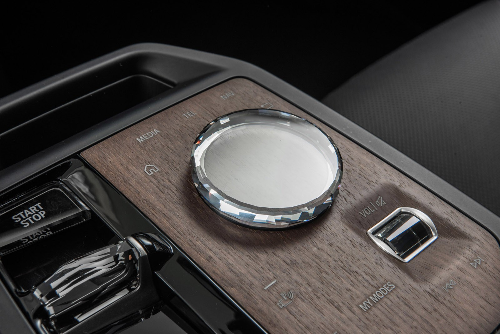 BMW iX xDrive 40