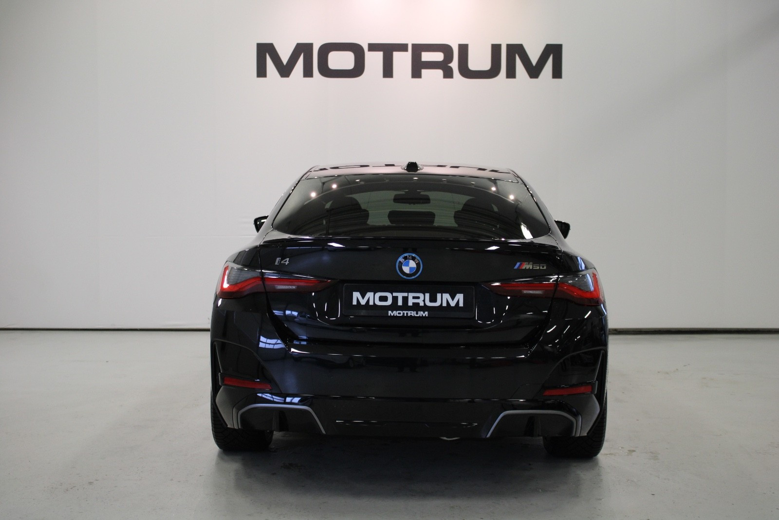 BMW i4 M50