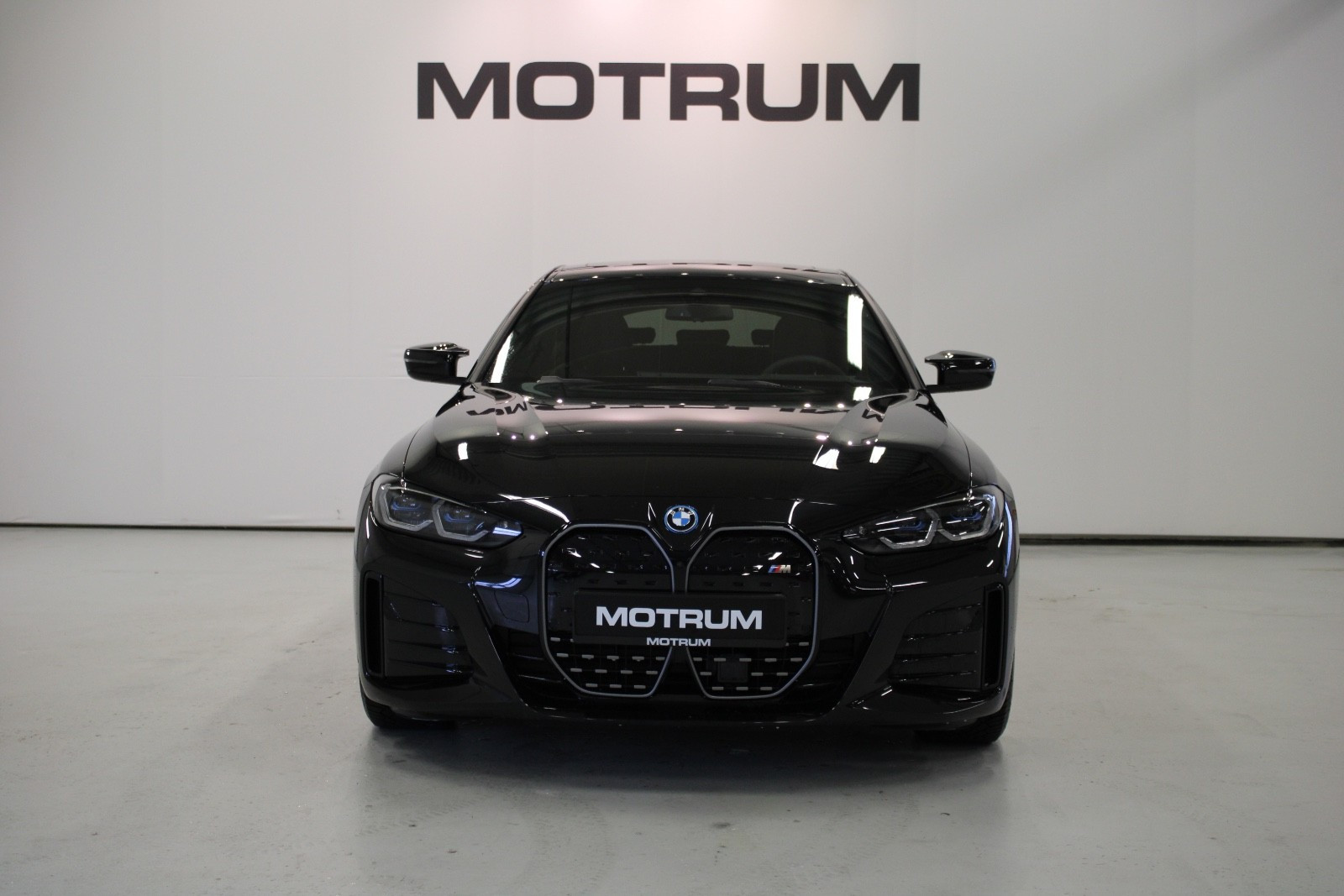 BMW i4 M50
