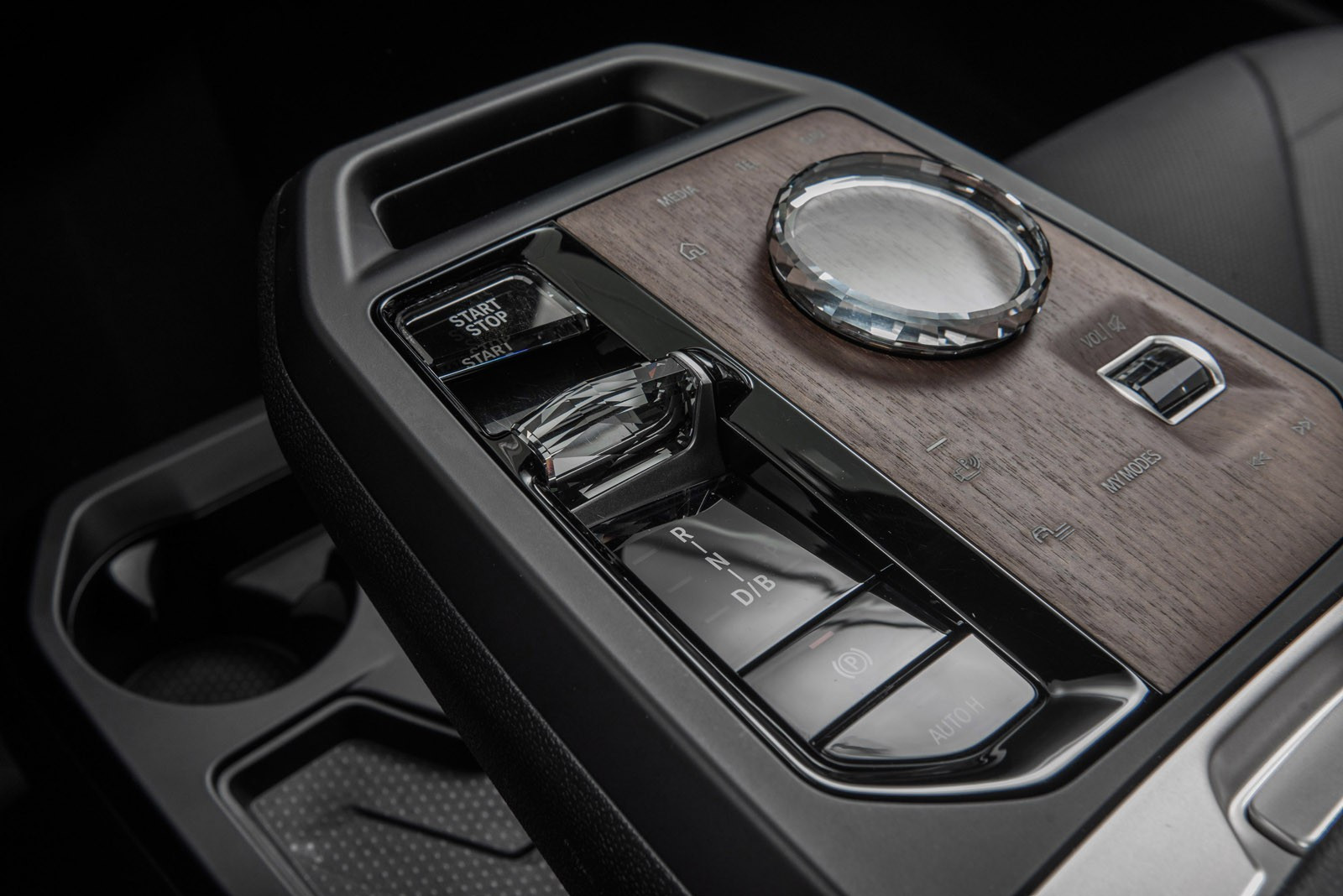 BMW iX xDrive 40