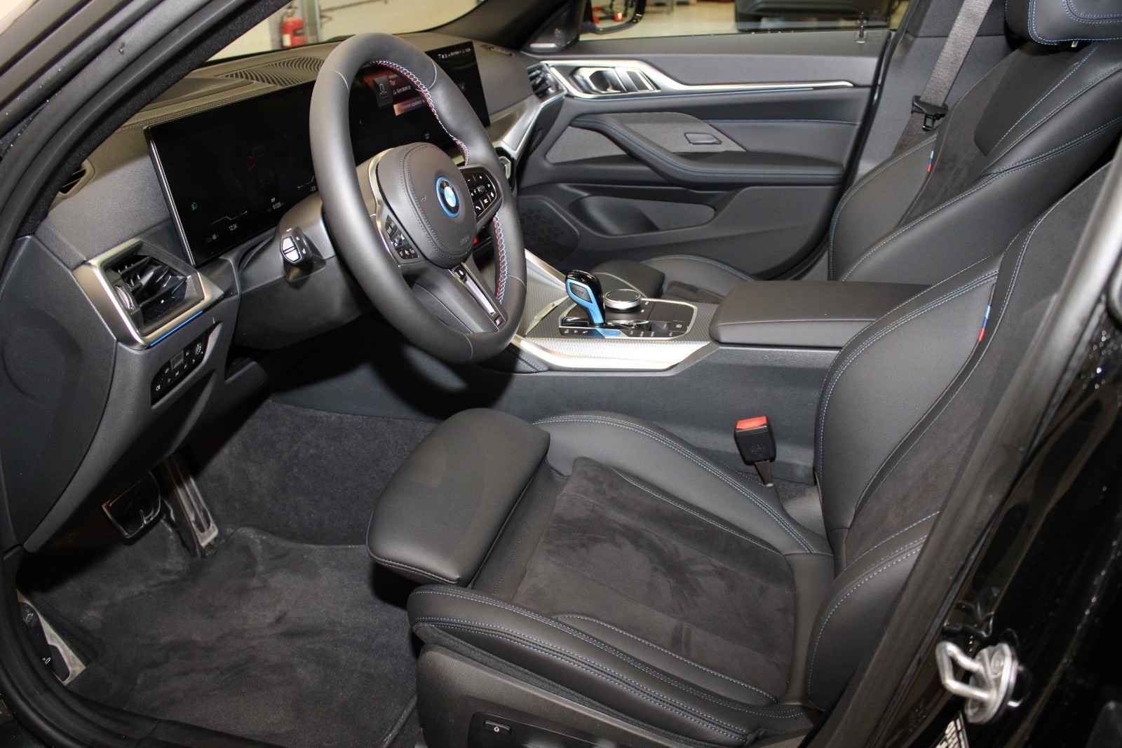 BMW i4 M50