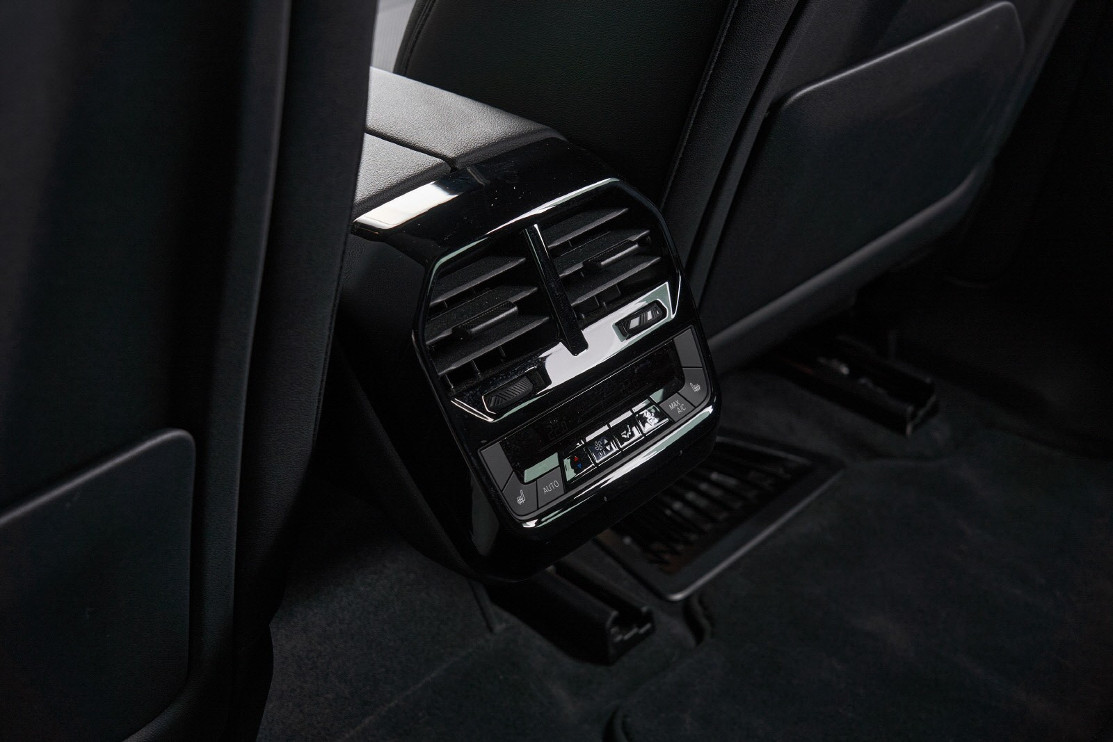 BMW iX xDrive 40