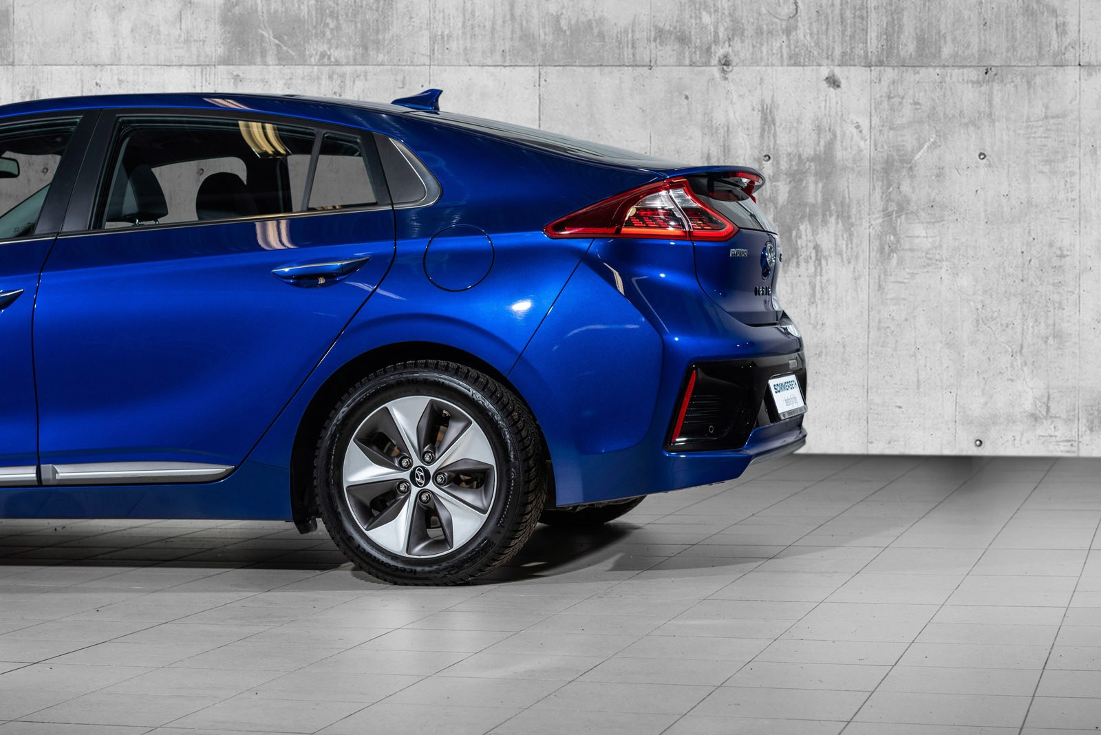 Hyundai IONIQ
