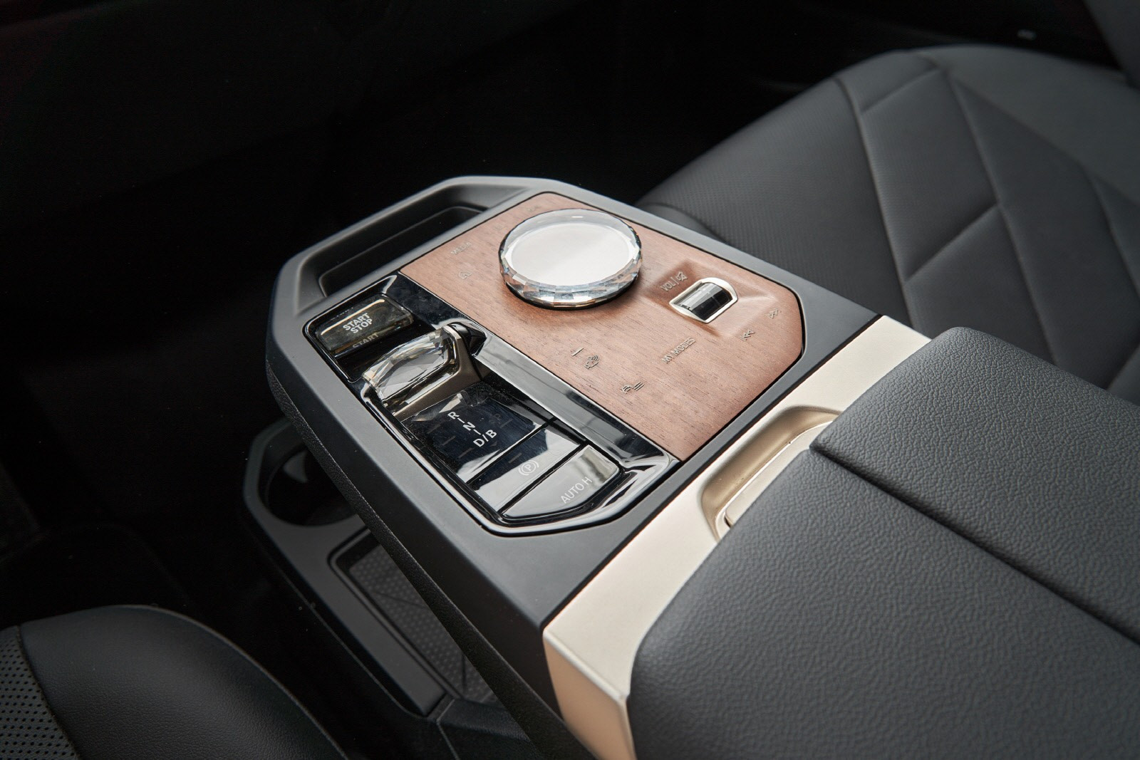 BMW iX xDrive 40
