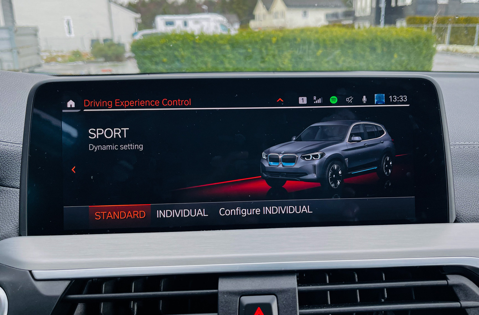 BMW iX3