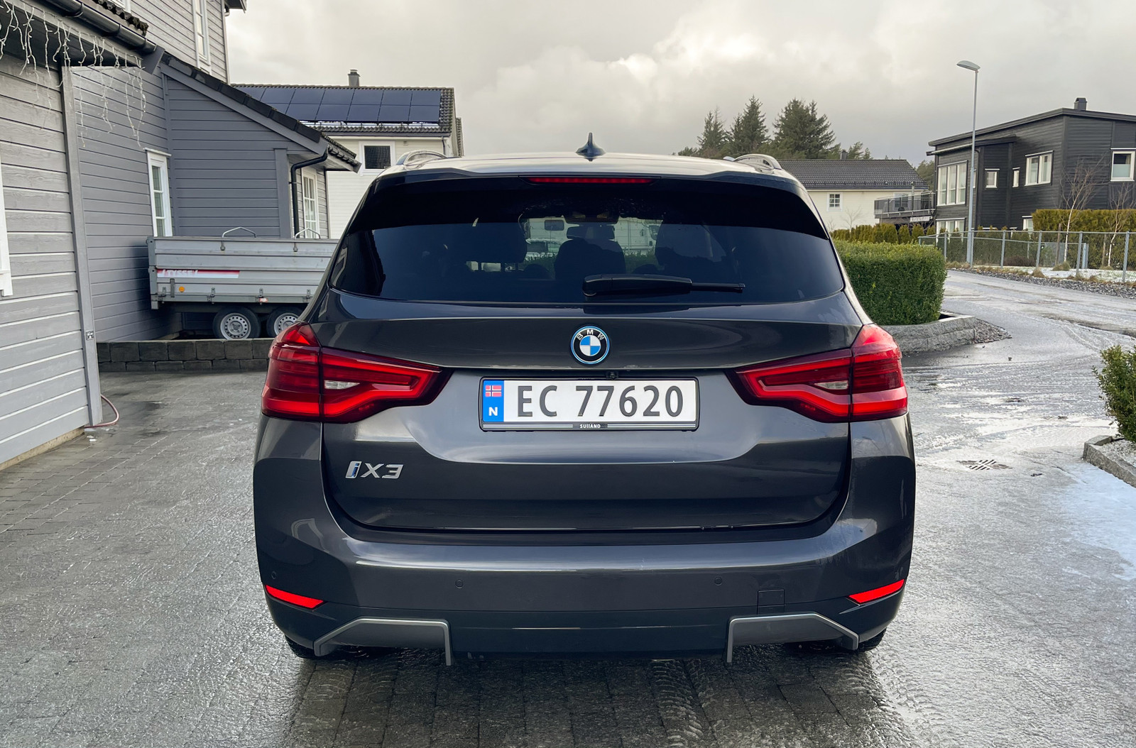 BMW iX3