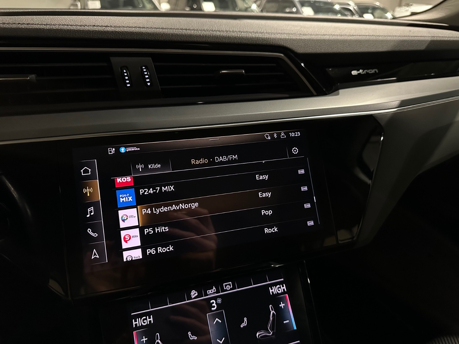 Audi e-tron