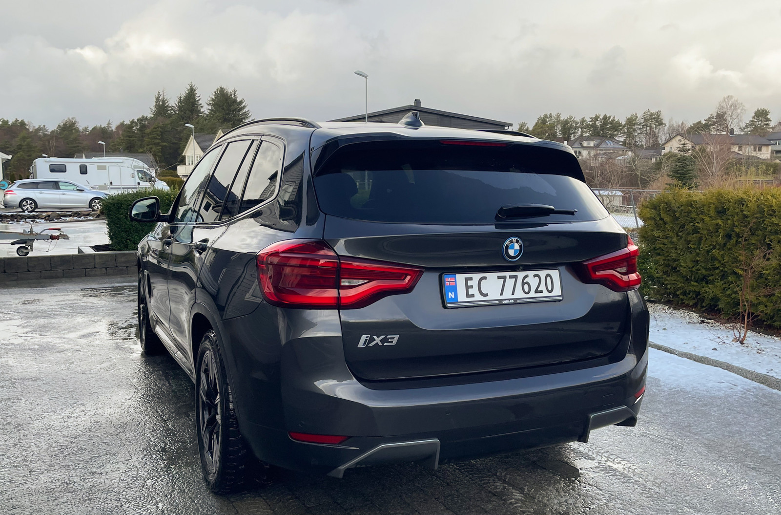 BMW iX3